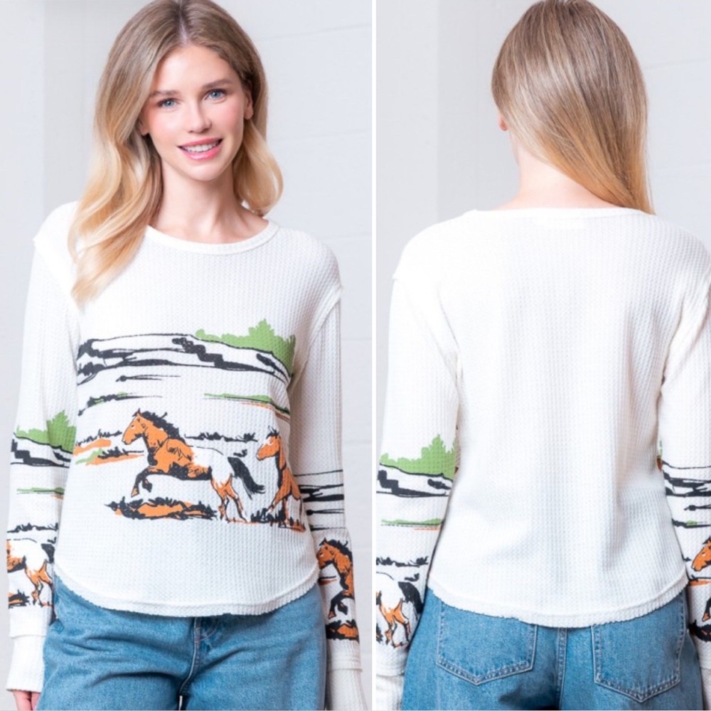 Taelynn Women's waffle Knit Horse Print Top
